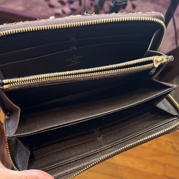 Louis Vuitton Portefeuille Zippy Wallet - Picture 8 of 15